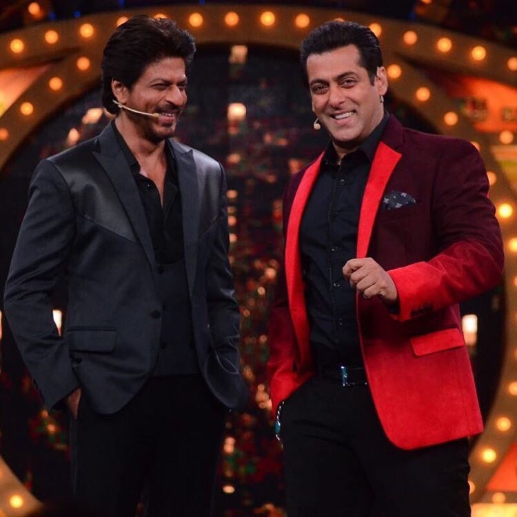 Salman Khan and Shah Rukh Khan look dashing in their reunion on 'Bigg ...
