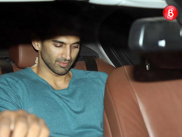 Aditya Roy Kapur gets snapped outside Ranbir Kapoor's house