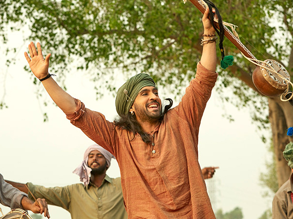 'Phillauri' does an average box office business in the first week
