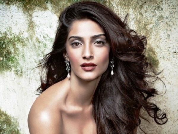 Sonam Kapoor wears a sensational look on the latest cover of Cosmopolitan