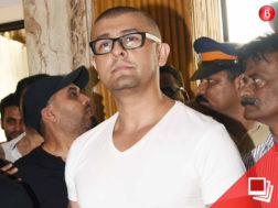Sonu Nigam shaves his head