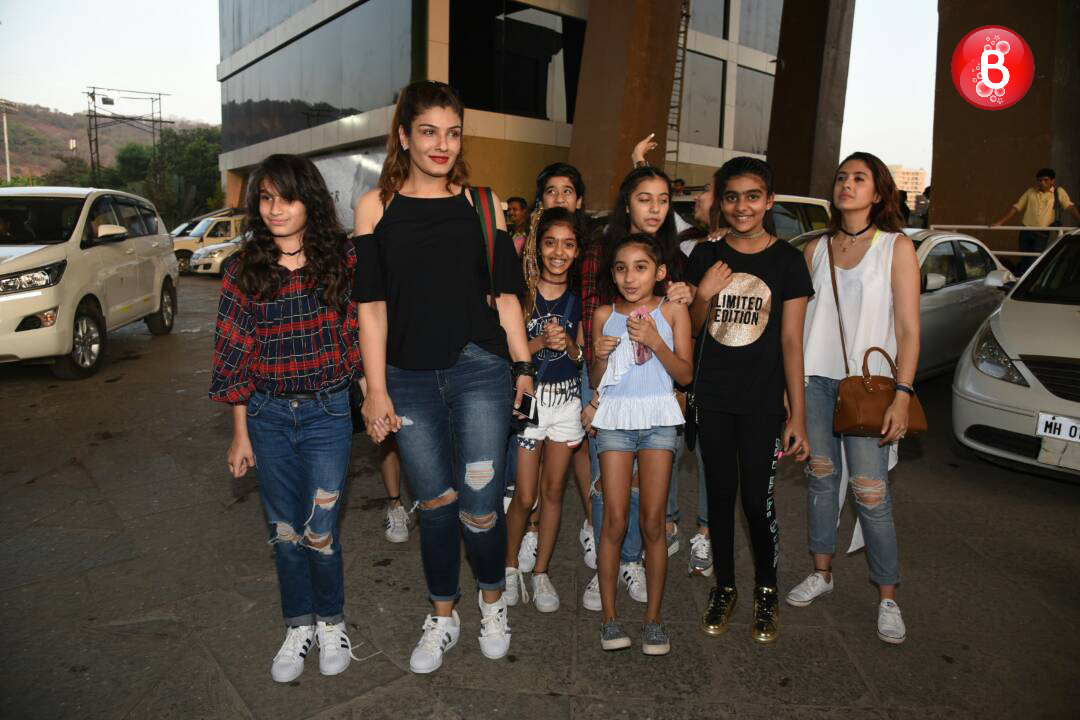 Raveena Tandon with her kids and their friends