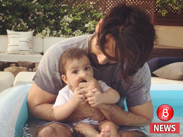 Shahid Kapoor Misha clapping