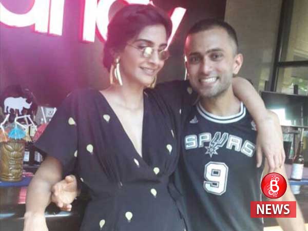 Anand Ahuja is already missing Sonam Kapoor's birthday bash. See Video