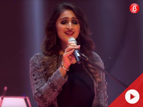 Dhvani Bhanushali singing Humsafar