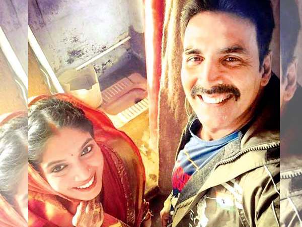Akshay-Kumar-and-Bhumi-Pednekar