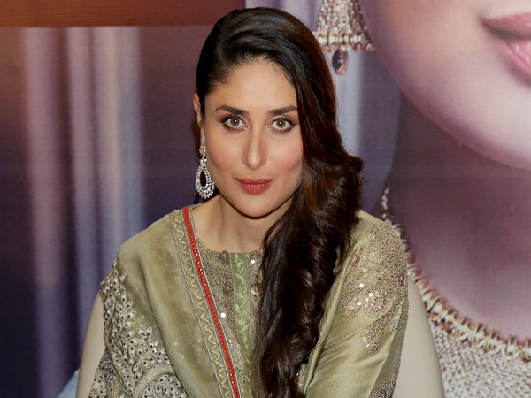 While B-town was busy with the LFW 2017, Kareena quietly rocked this ethnic look
