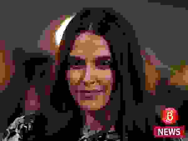 Neha Dhupia happy selfies