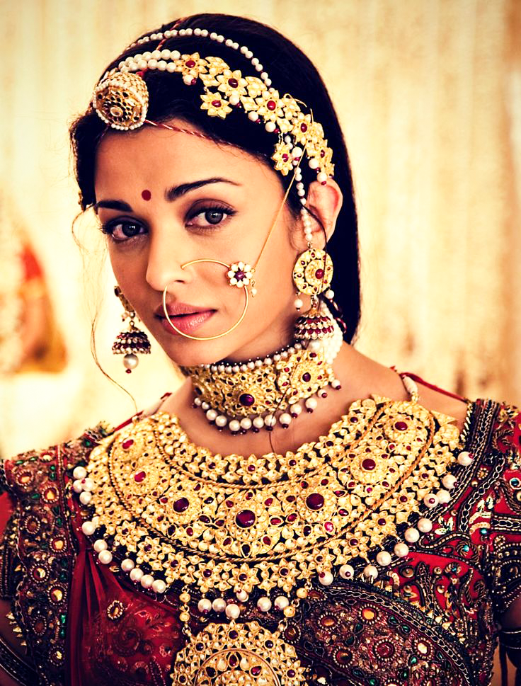 Actresses who played queens