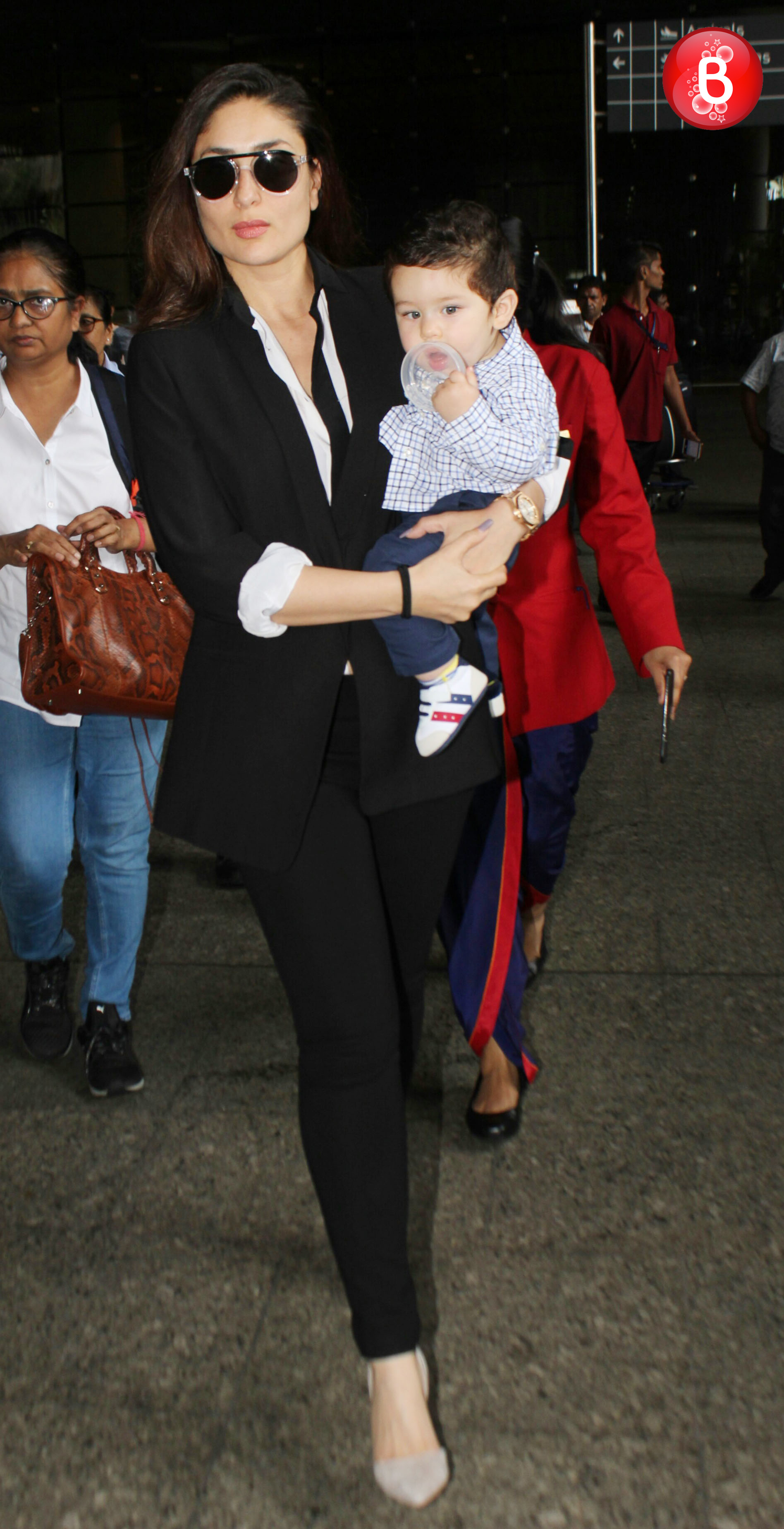 Kareena Kapoor Khan and Taimur Ali Khan return back from Delhi 