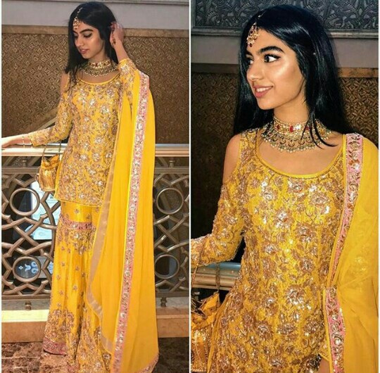 Khushi Kapoor photos