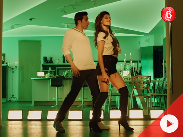 Oonchi Hai Building song