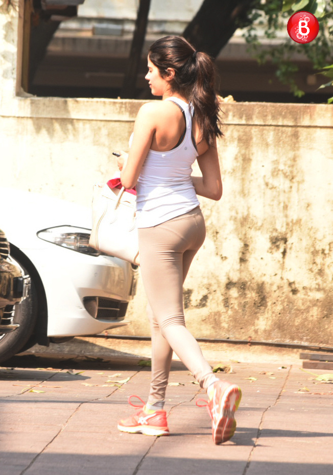 Jhanvi Kapoor pictures