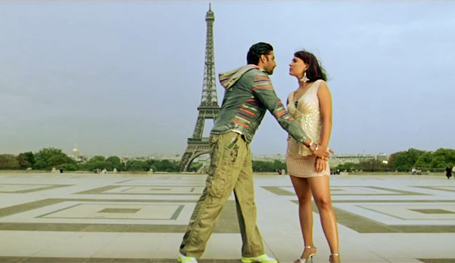 Jhoom Barabar Jhoom in Paris