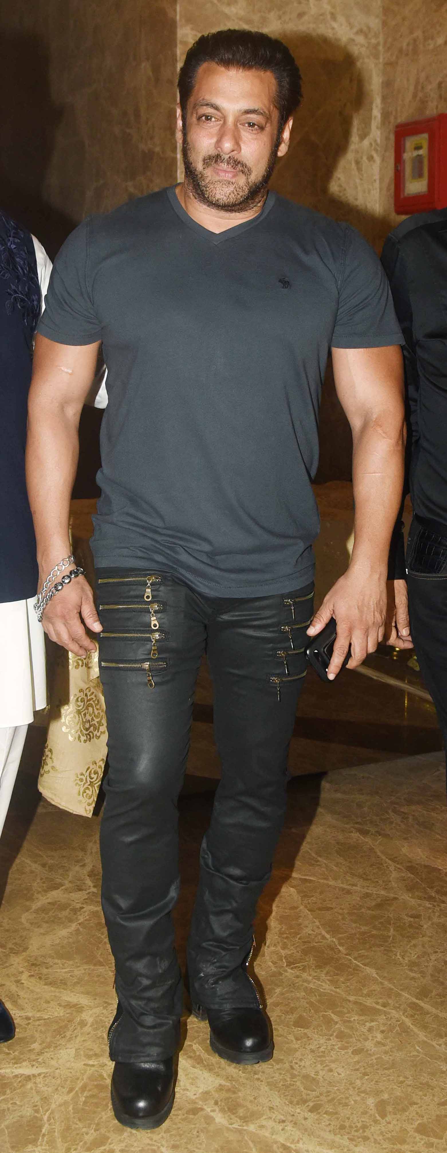 Salman Khan Jeans Style : Salman Khan Brought The Fashion Of Ripped