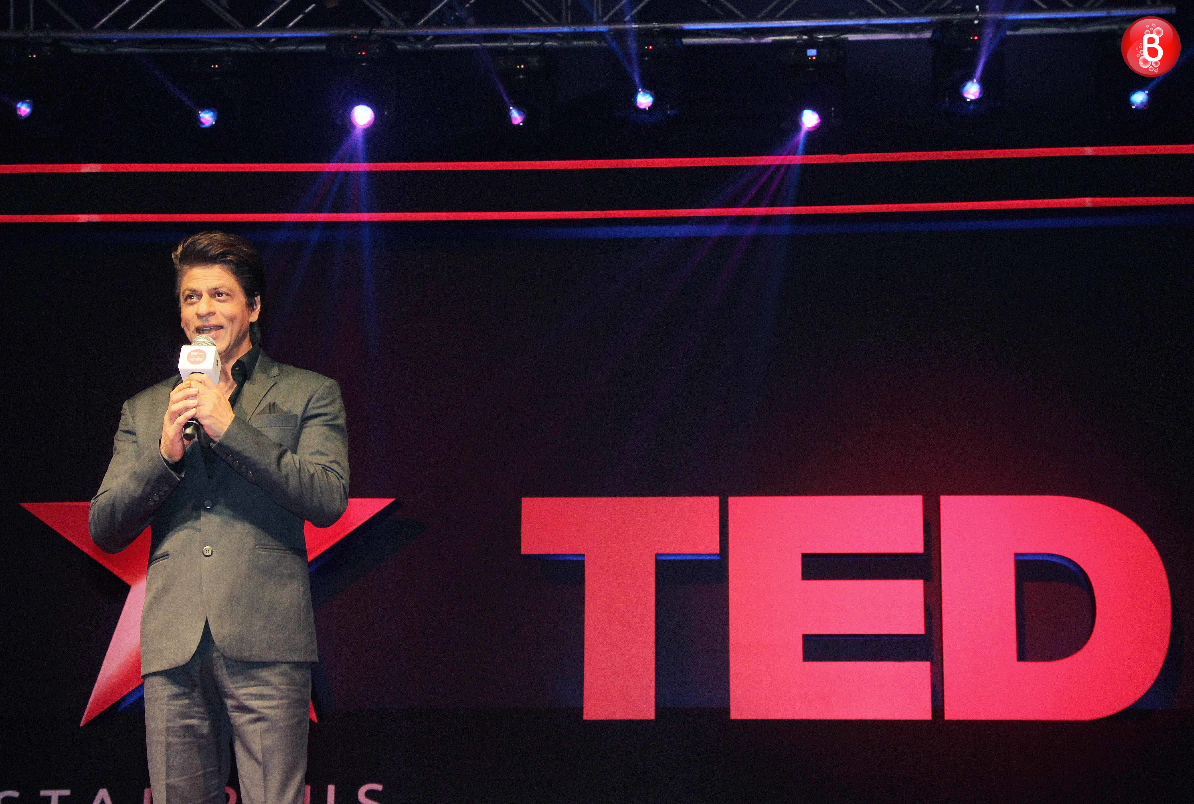 Shah Rukh Khan pictures