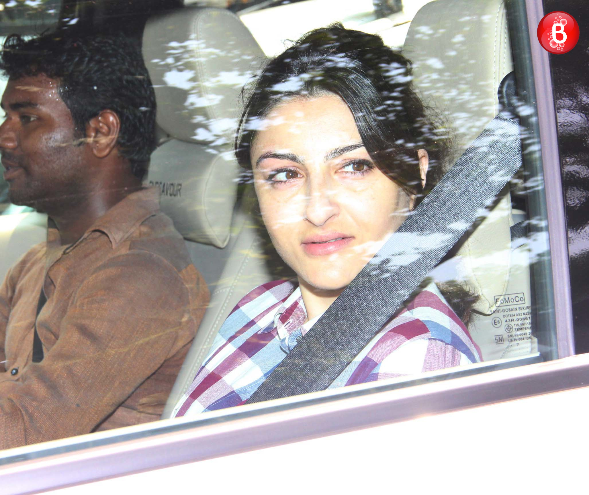Soha and kunal bring home their daughter