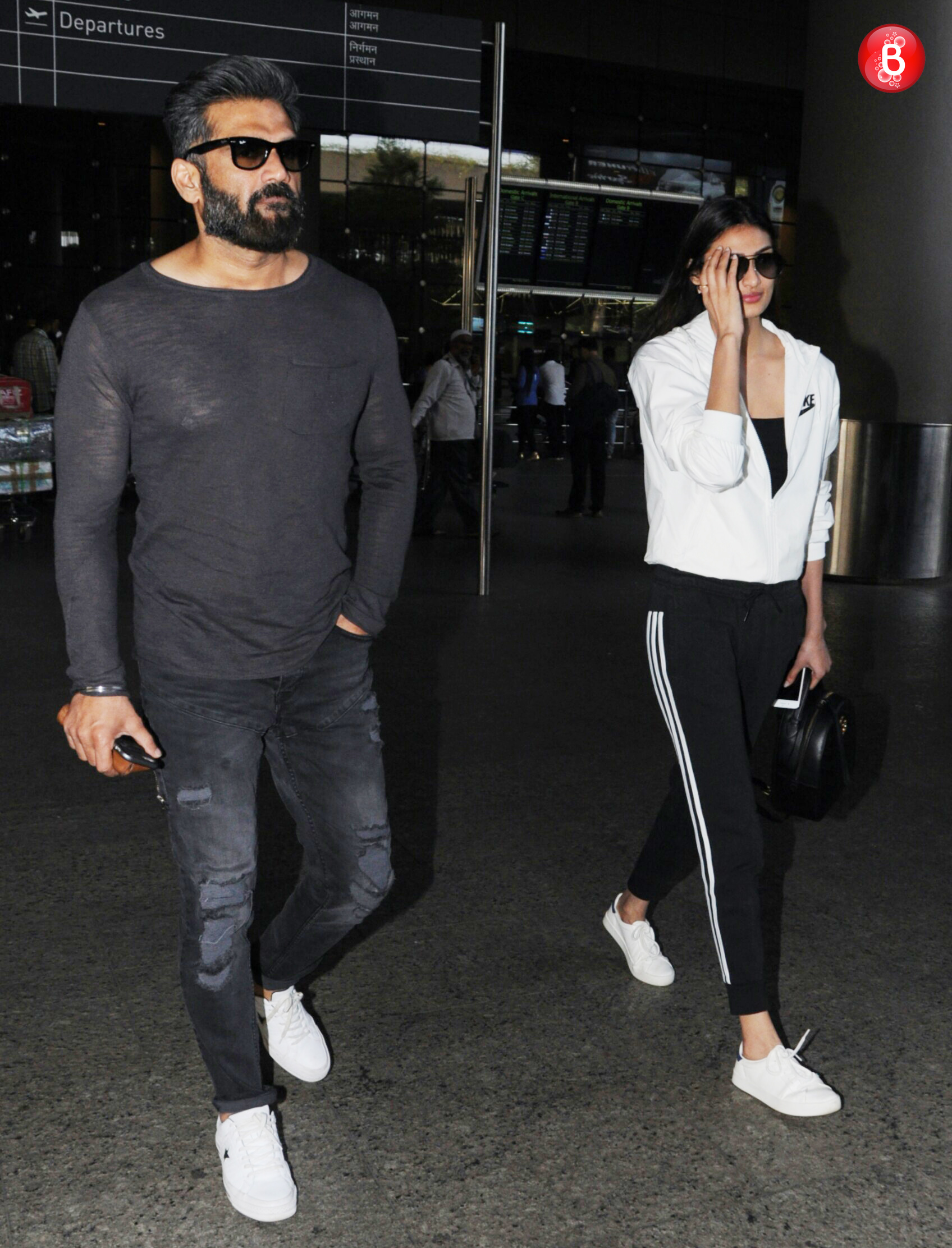 Athiya and Suniel Shetty photos