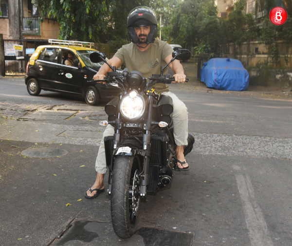 John Abraham spotted riding a bike