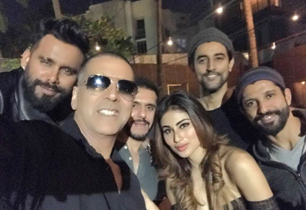 'Gold' star cast pic