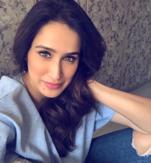 Sagarika Ghatge search