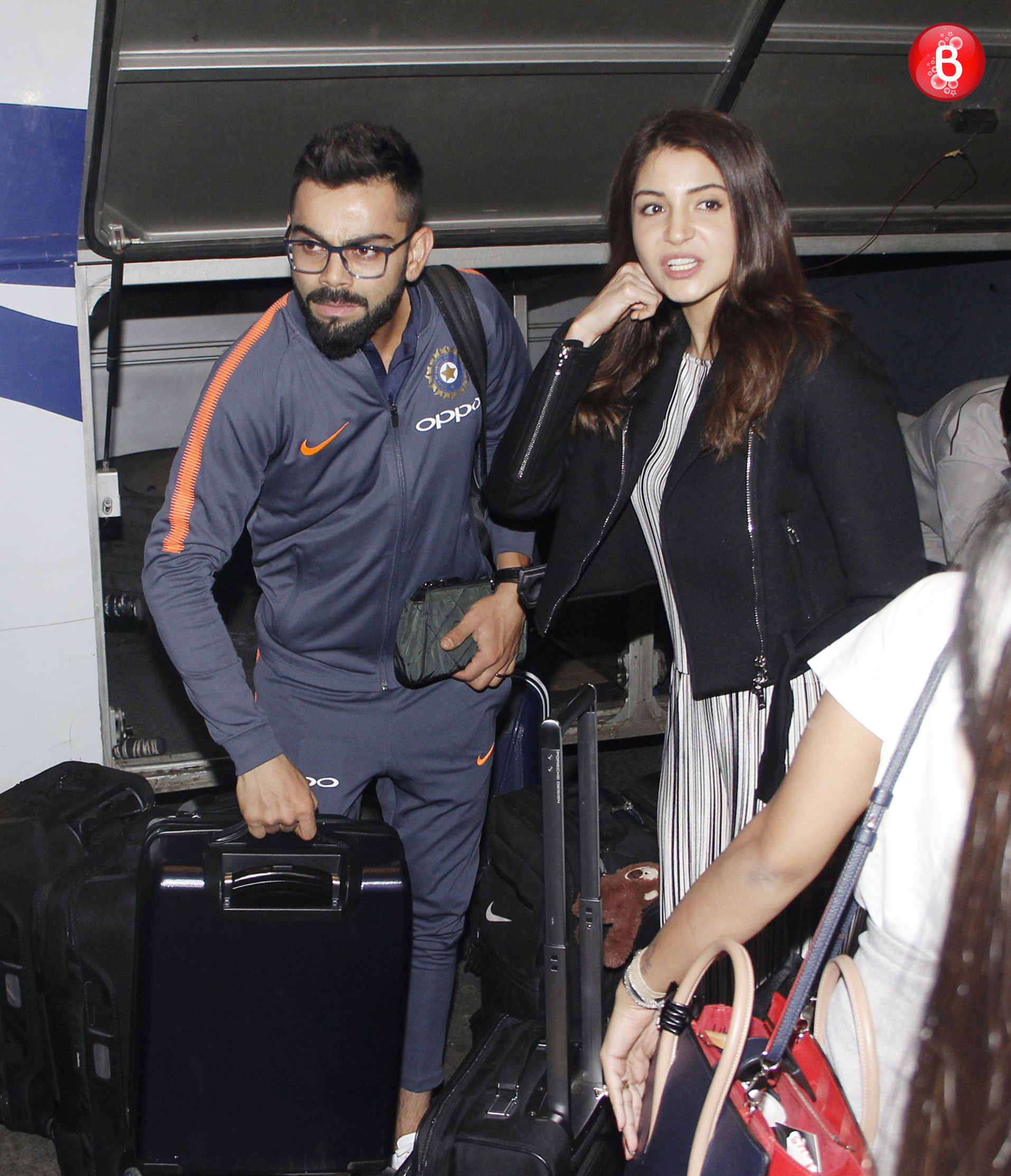 Virat Kohli and Anushka Sharma pic