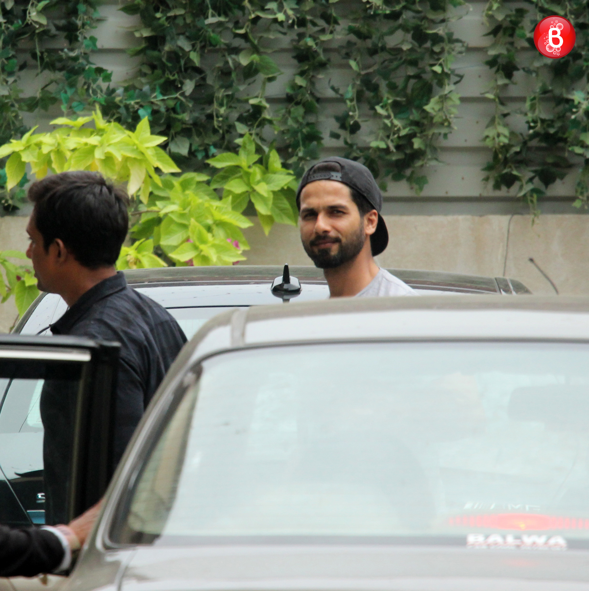 PICS: Shahid Kapoor resumes his regular Mumbai workout post his return