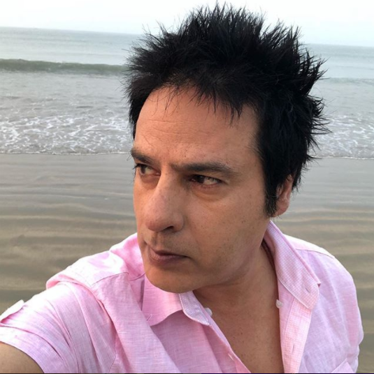 Rahul Roy from 'Aashiqui' looks like a Russian mafia now 