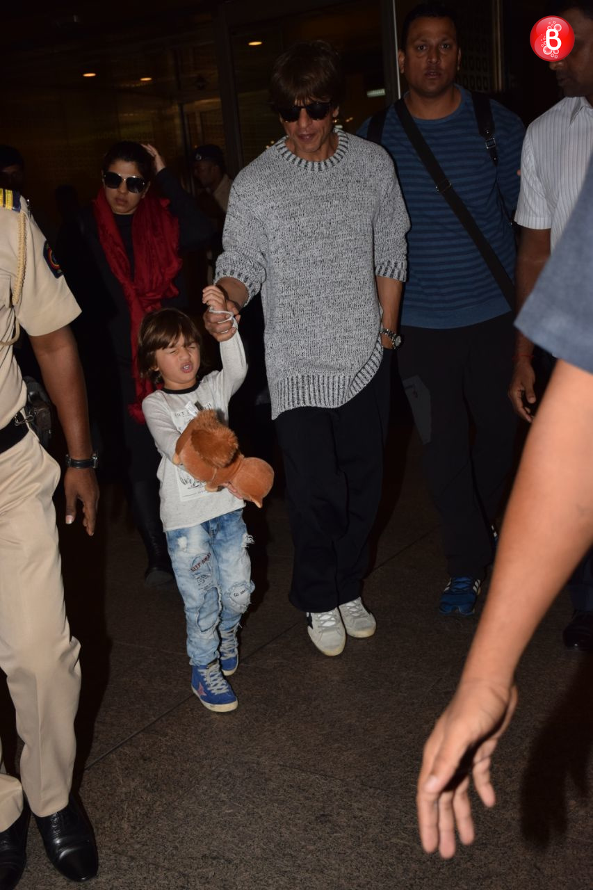 PICS: AbRam Gets A New Playmate As He Returns With Daddy Shah Rukh Khan ...