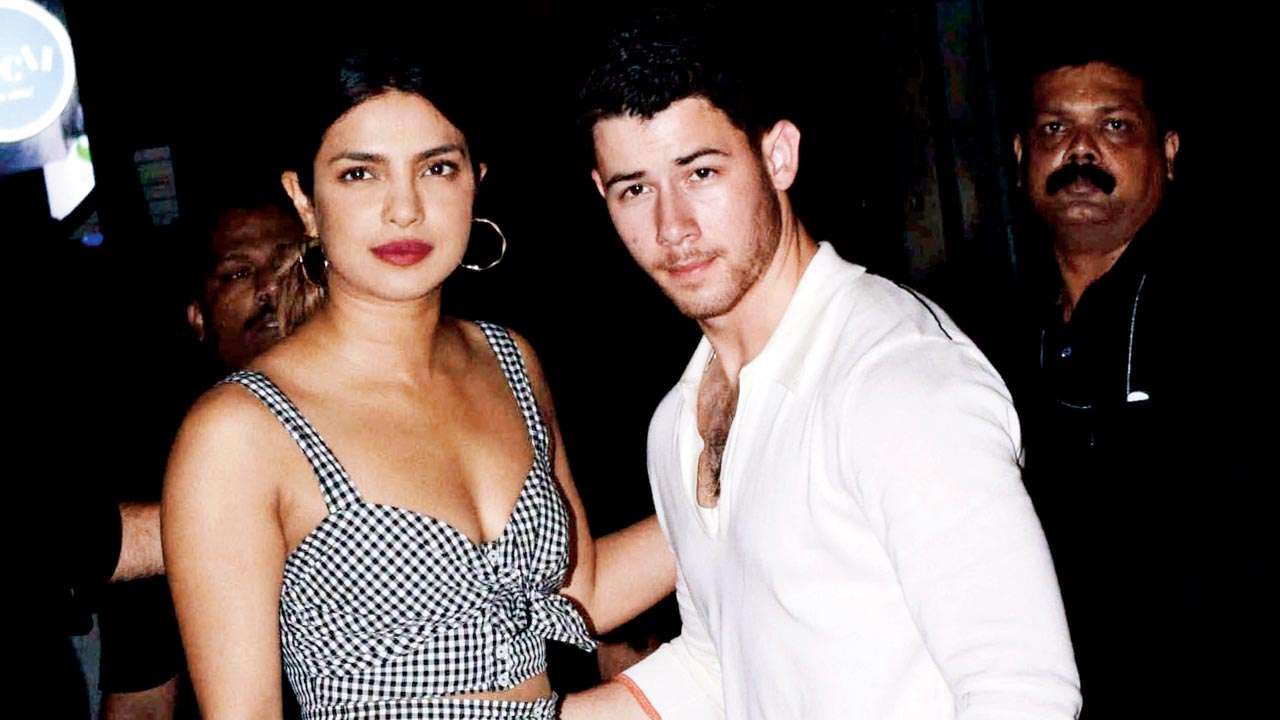 View Priyanka Chopra And Nick Pics PNG