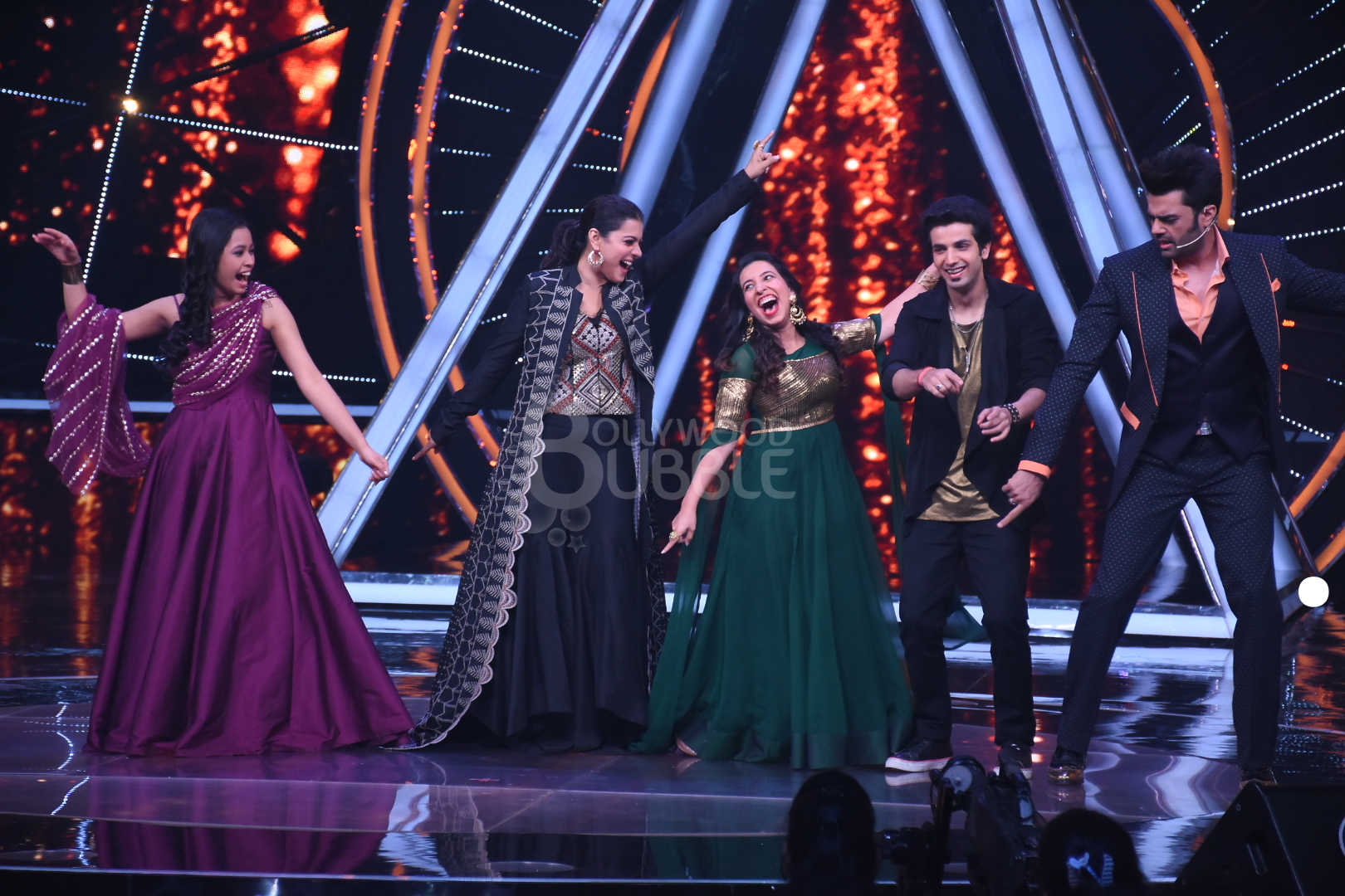 Kajol with Indian Idol contestants