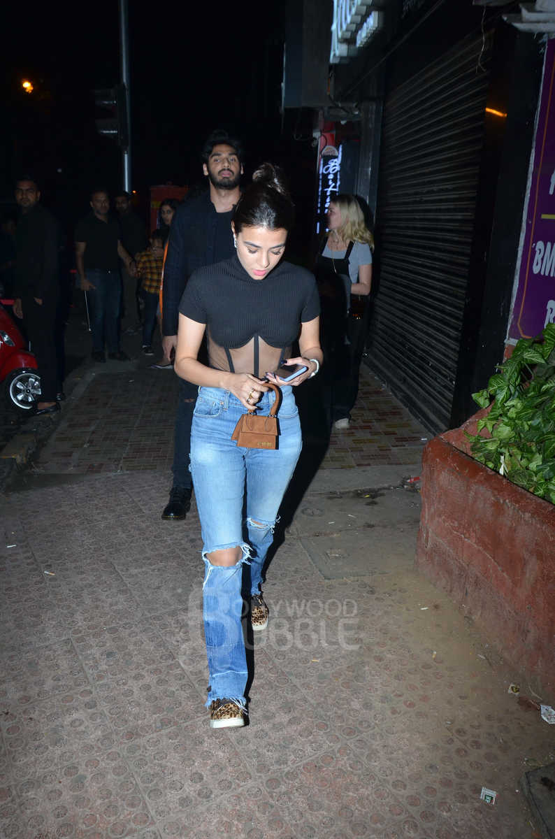 ahan shetty tania shroff dinner date pictures