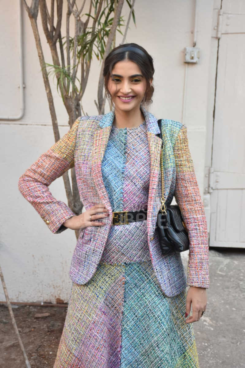 elkdtal special screening bollywood celebs