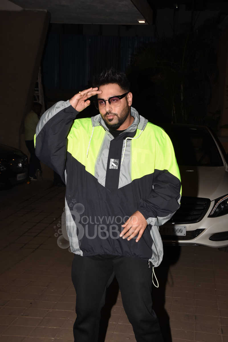 punit malhotra bash tiger shroff ananya janhvi karan johar