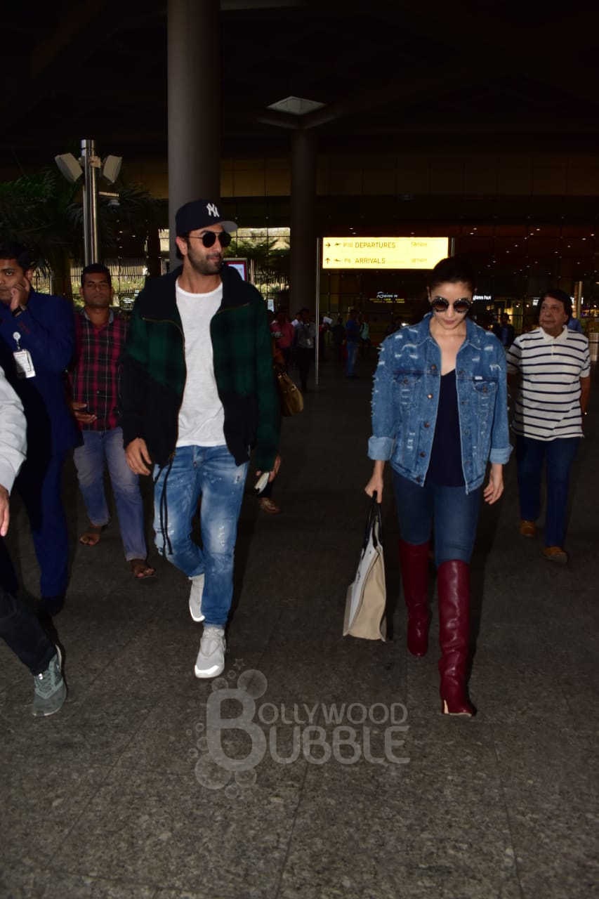 Ranbir Kapoor Alia Bhatt Airport pictures