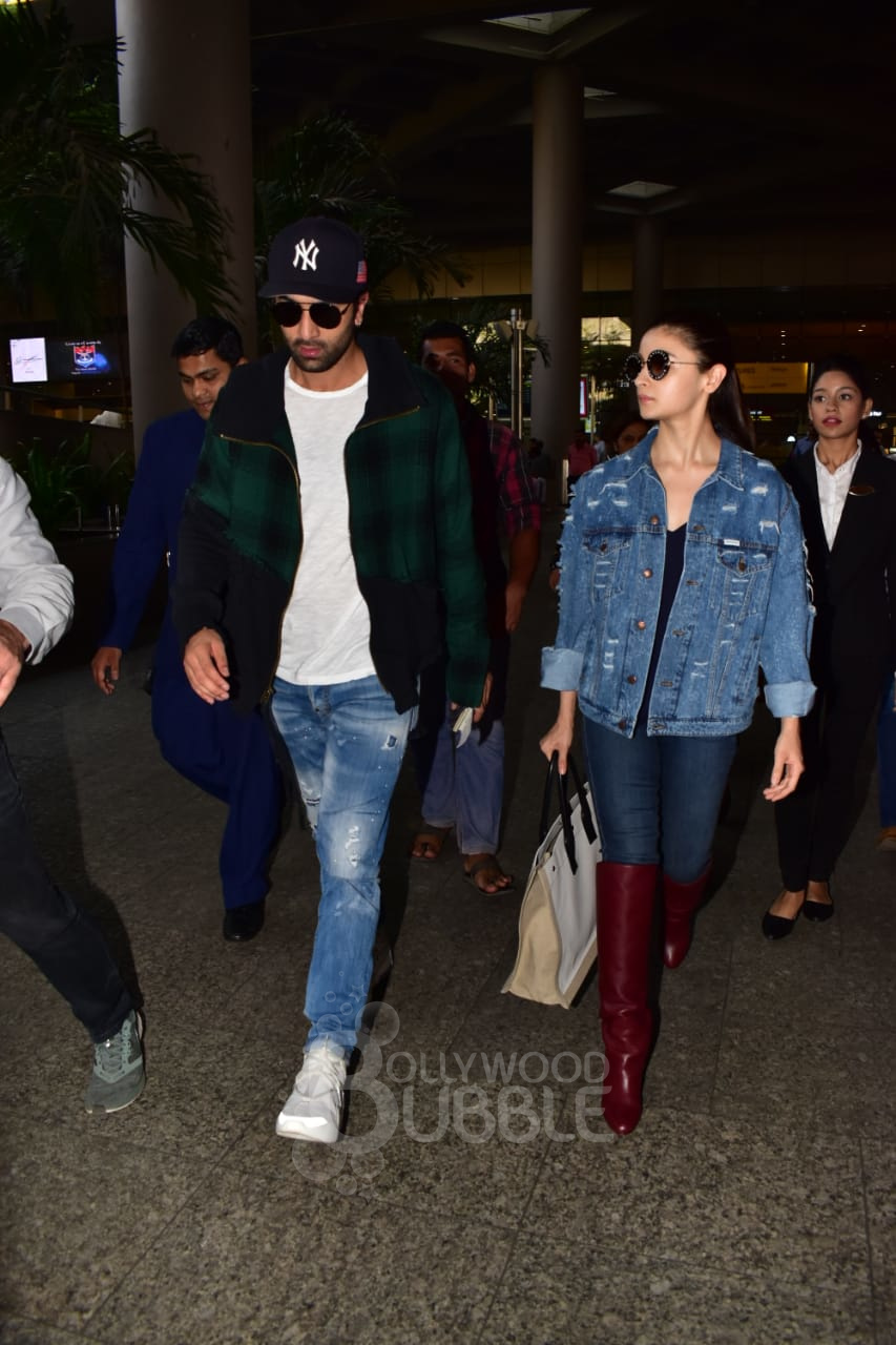 Ranbir Kapoor Alia Bhatt Airport pictures