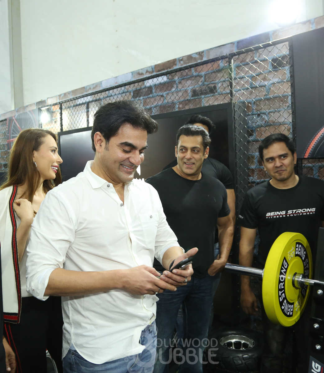 pics salman arbaaz iulia fitness event