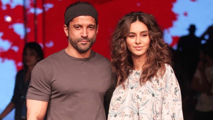 farhan akhtar romantic message shibani dandekar