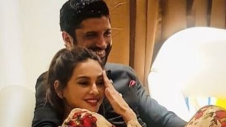 Farhan Akhtar Love Post Shibani Dandekar