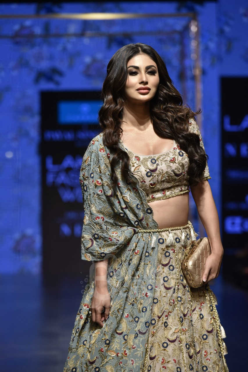 Mouni Roy Lakme Fashion Week 2019