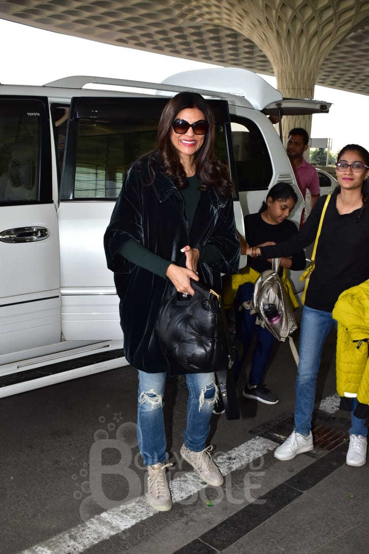 sushmita sen rohman shawl daughters spotted airport