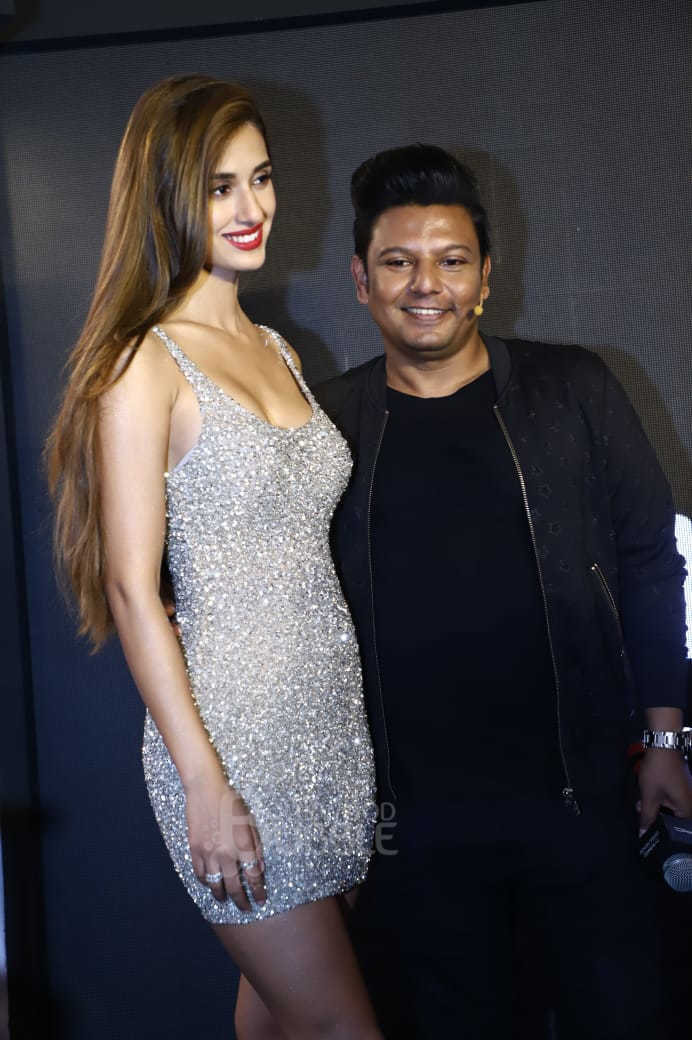 disha patani silver dress pics