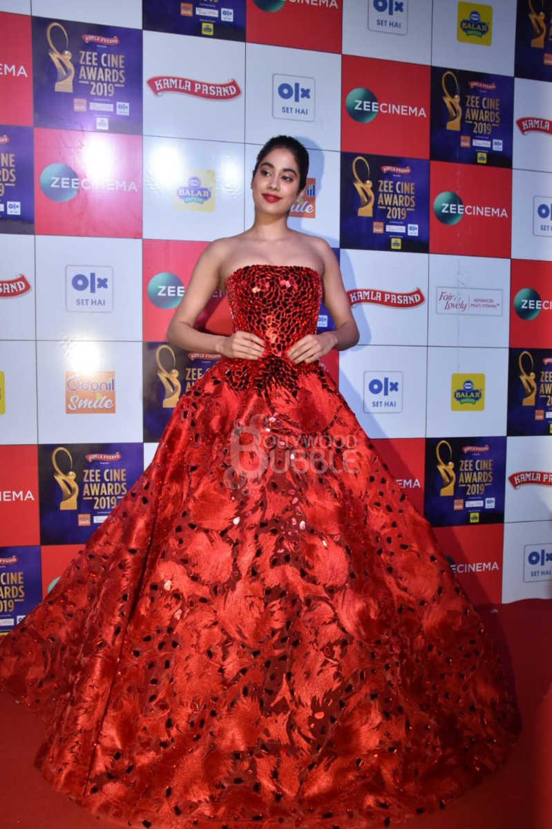 zee cine awards katrina varun sonam