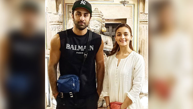 With His Washboard Abs On Display, Alia Bhatt's Husband Ranbir Kapoor  Proves That Shirts Are Totally Overrated In A Burgundy Suit For Shamshera  Promotions