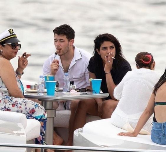 Priyanka Chopra smoking with mom and Nick 