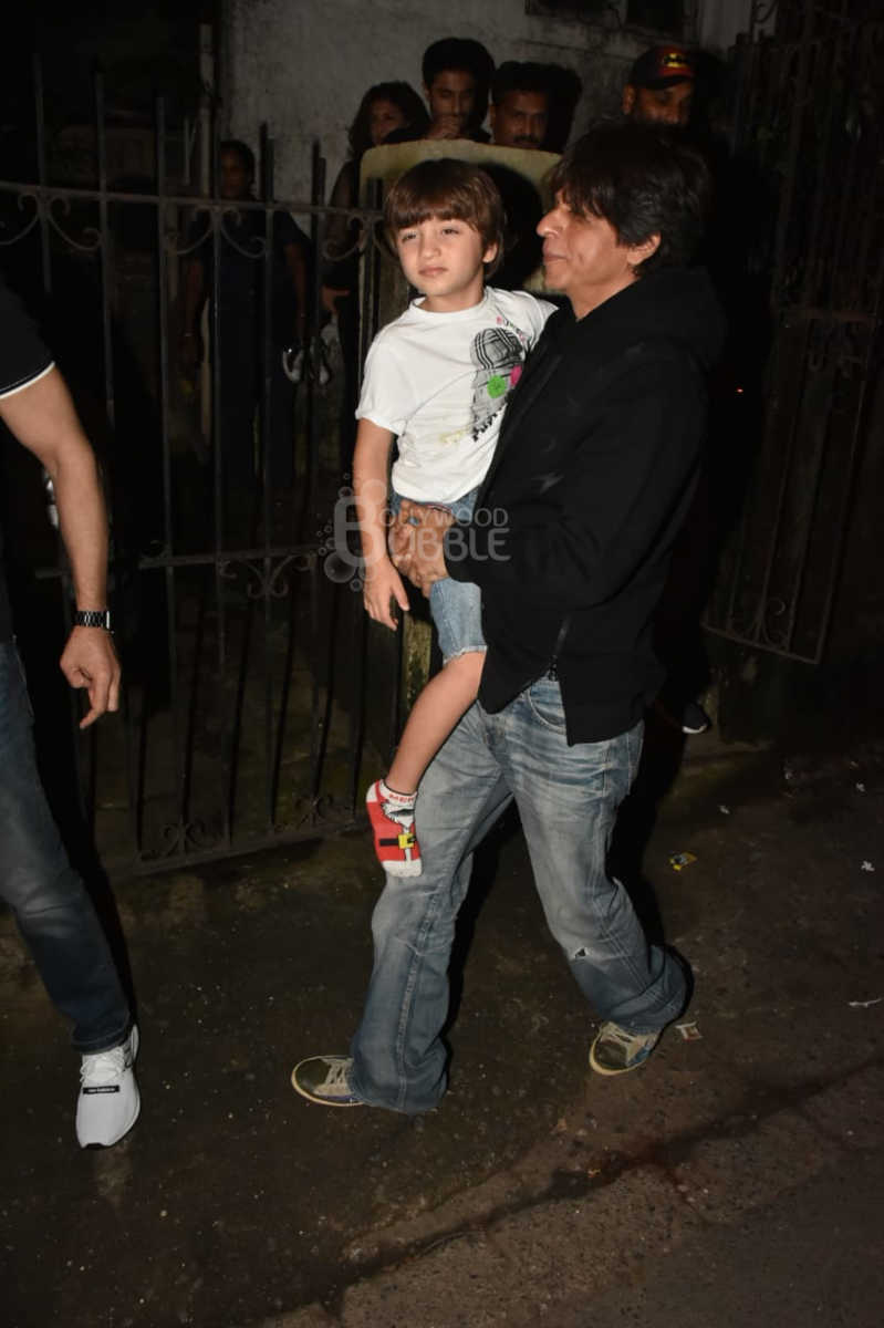 The Lion King Shah Rukh Khan Aaryan AbRam Suhaha Gauri