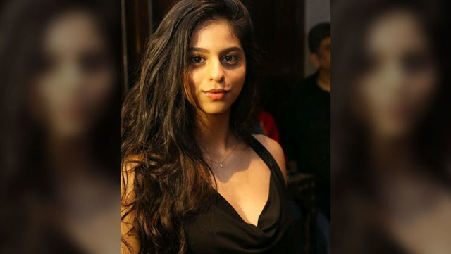 Suhana Khans Beach Look From Maldives Vacay Has Gone Viral On The Internet