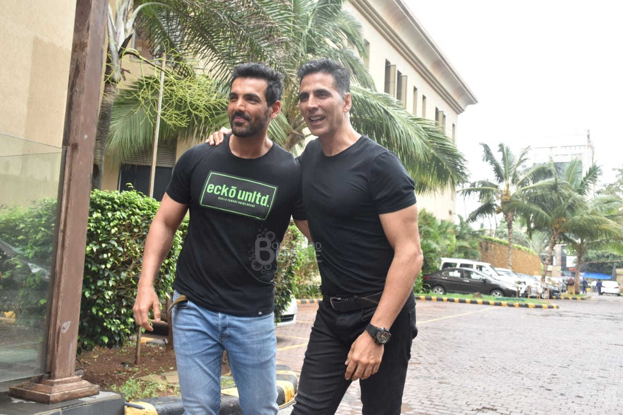 Akshay Kumar John Abraham Mission Mangal Batla House