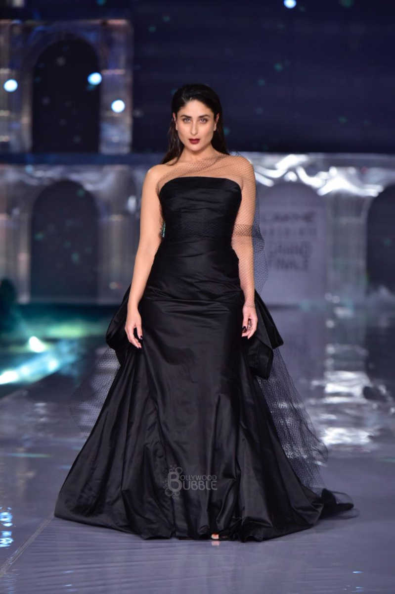 Kareena Kapoor Khan Lakme Fashion Week 2019