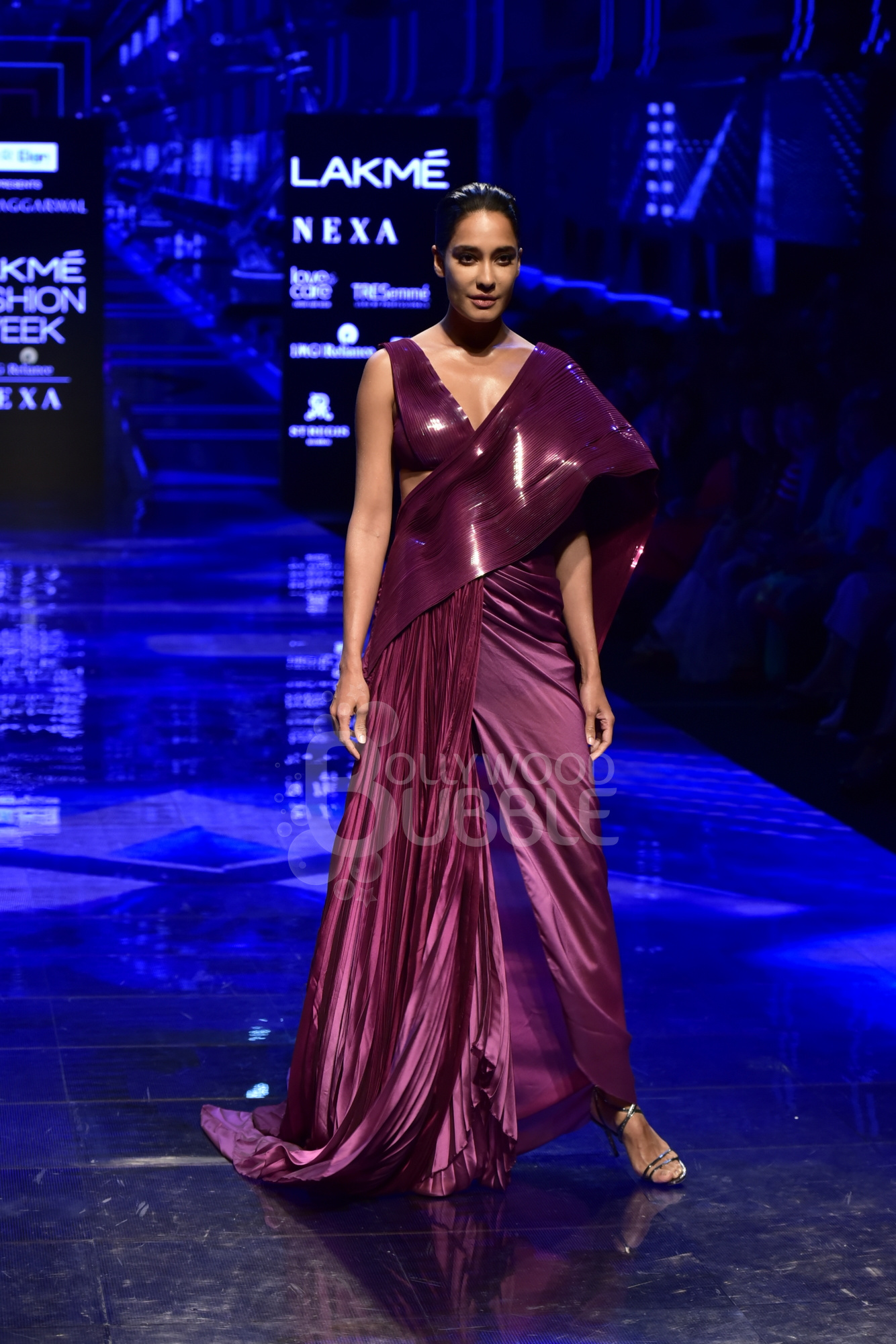 Lisa Haydon LFW 2019
